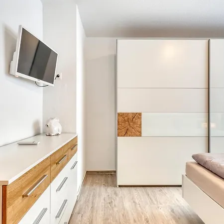 Waldrose Apartment *